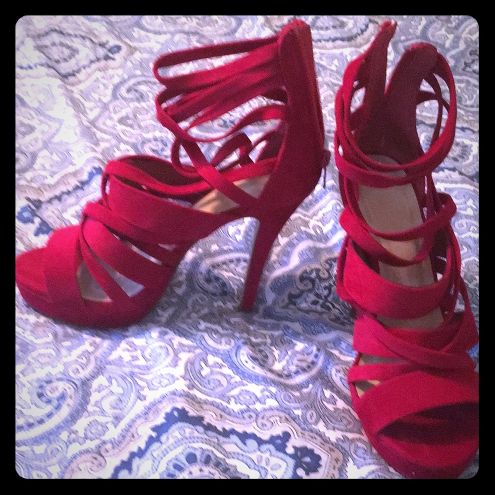 New never worn red heels